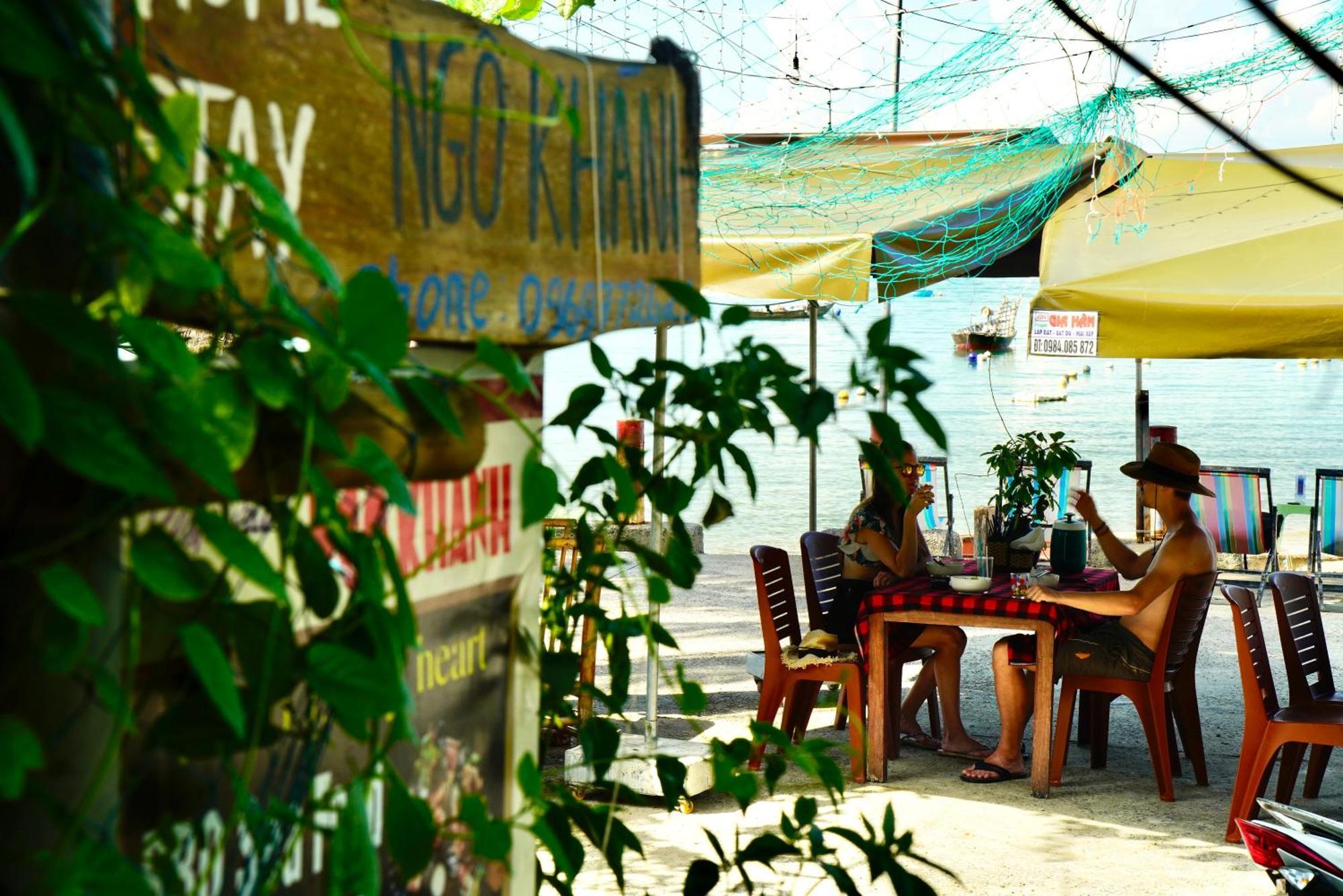 Ngo Khanh Homestay Tân Hiệ Exterior foto