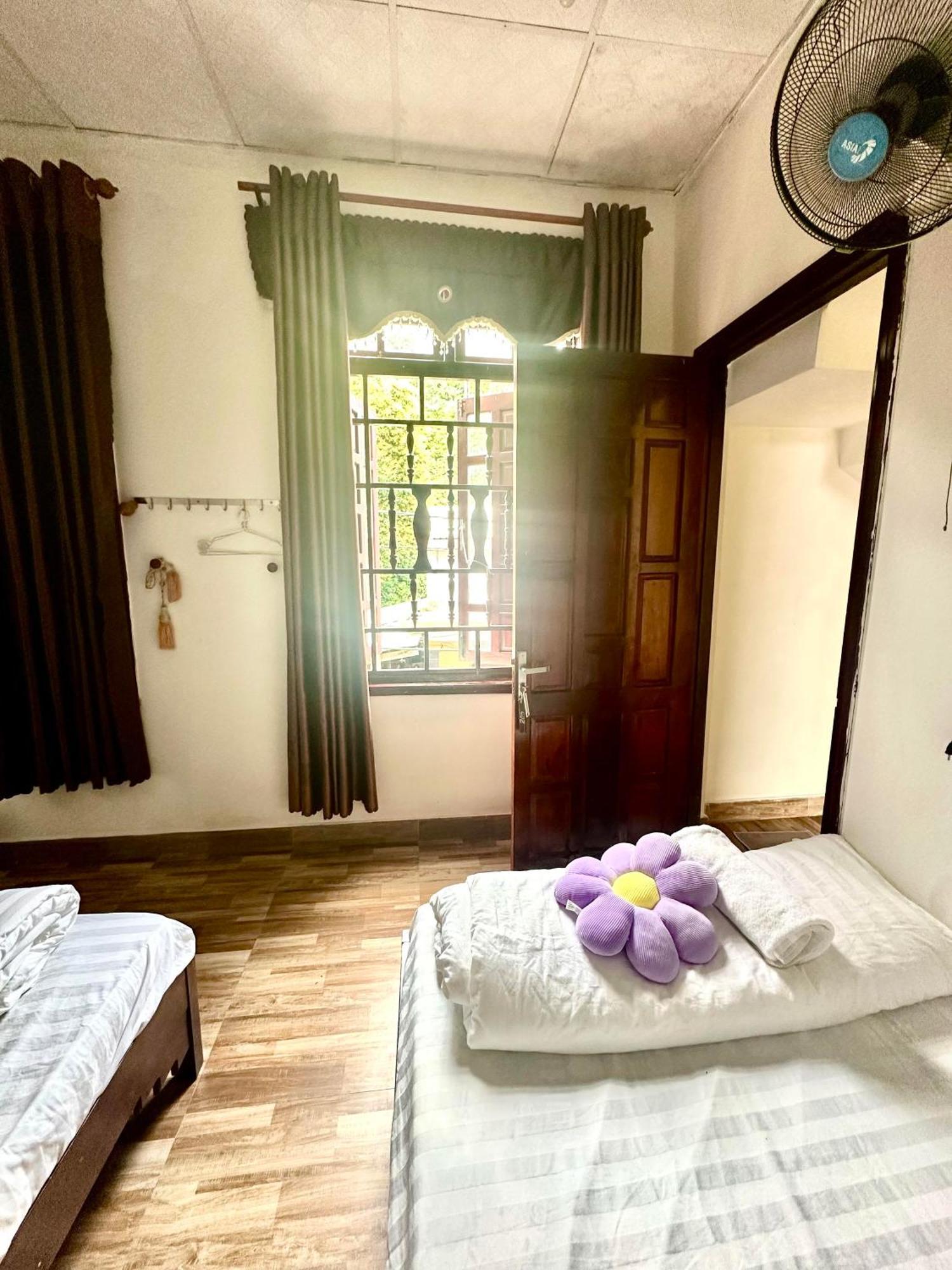 Ngo Khanh Homestay Tân Hiệ Exterior foto