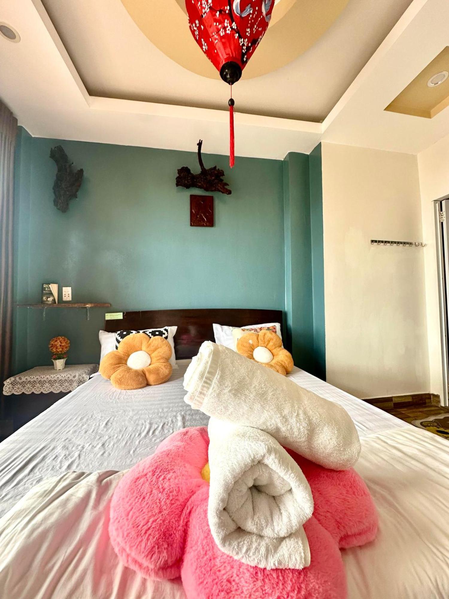 Ngo Khanh Homestay Tân Hiệ Exterior foto