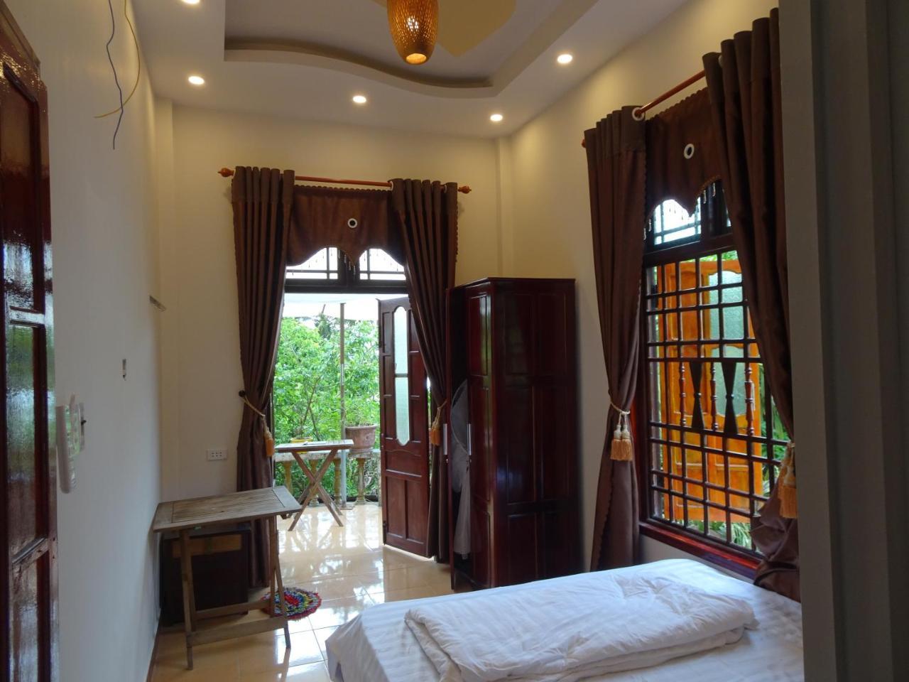 Ngo Khanh Homestay Tân Hiệ Exterior foto